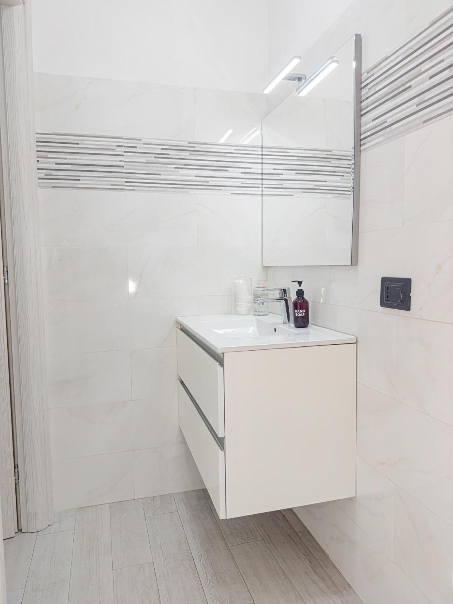 Vigentino Suites Милано Екстериор снимка